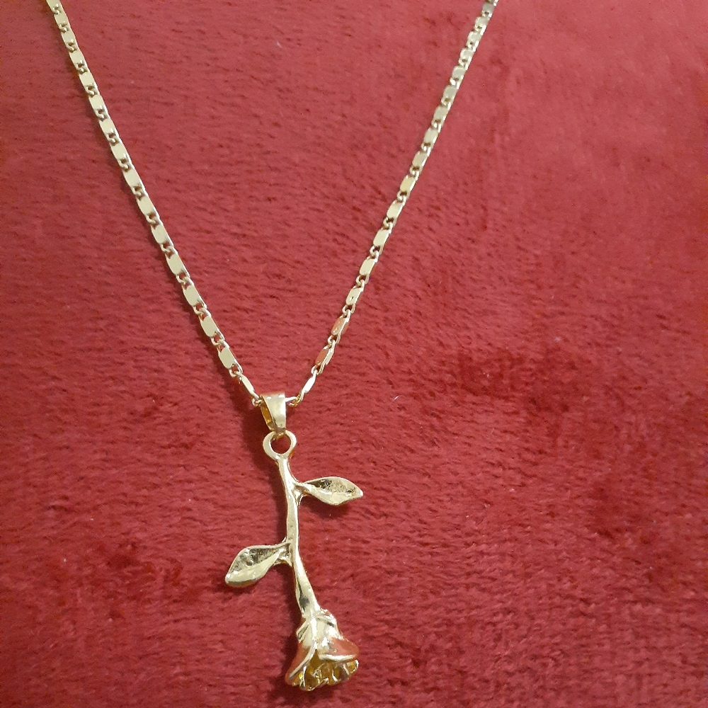 💫 rose necklace 🌹